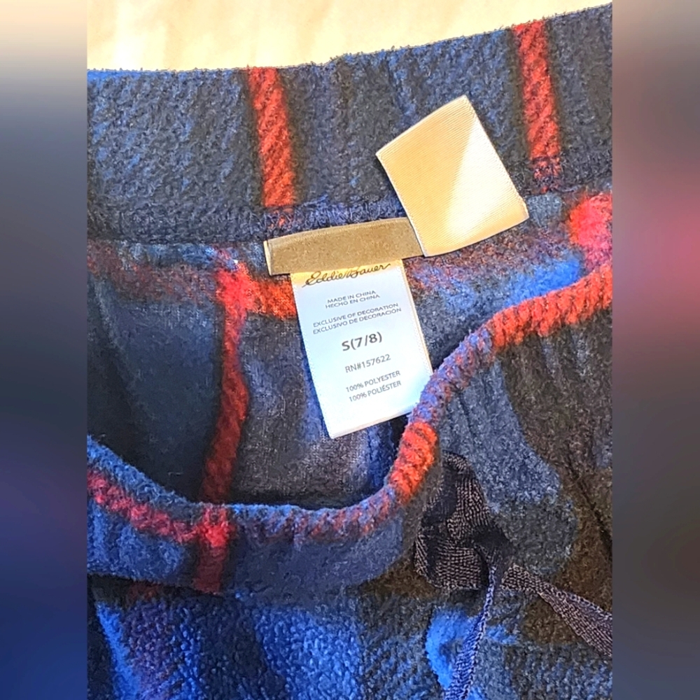 Eddie Bauer 2 Sets Blue and Red Pajama Set with Classic Design - Picture 3 of 8